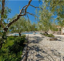 Luxury 5 Bedroom Beachfront Villa near Dubrovnik, Sleeps 11-12